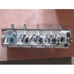 CYLINDER HEAD TOYOTA 2RZ / 4G24 (8V) 11101-75022 / 11101-75012 / 8portor4port 2.4 CARB HIACE 94-