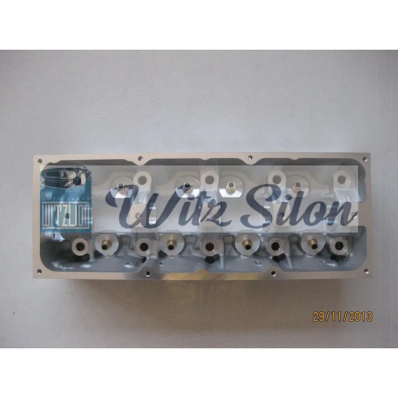 CYLINDER HEAD RENAULT K7J 7701468858 / 7701472681 /  1.4L CLIOⅡ