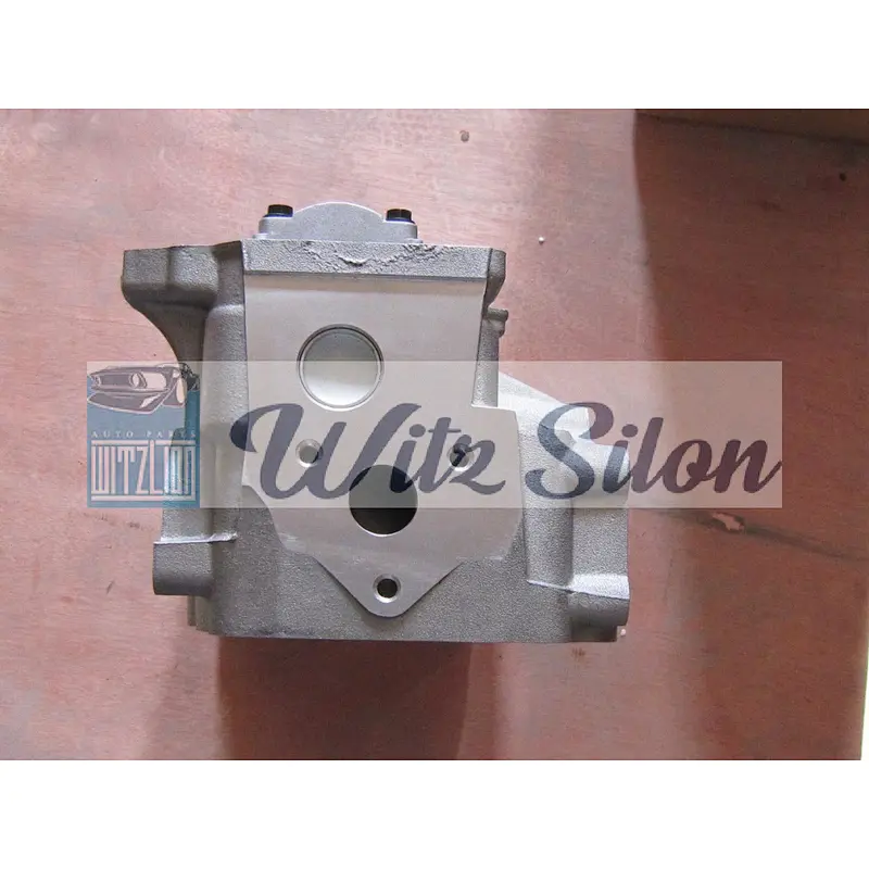 CYLINDER HEAD TOYOTA 2RZ / 4G24 (8V) 11101-75022 / 11101-75012 / 8portor4port 2.4 EFI HIACE 94-