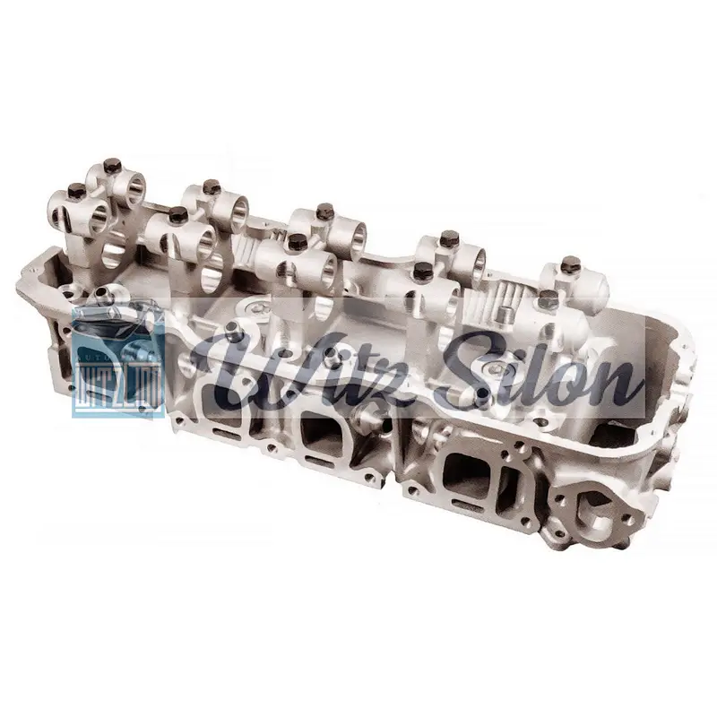 CYLINDER HEAD NISSAN Z24 (4 spark plug) CARBURATOR 11041-20G13 / 11041-13F00 / 11041-22G00 /  2.4L D21