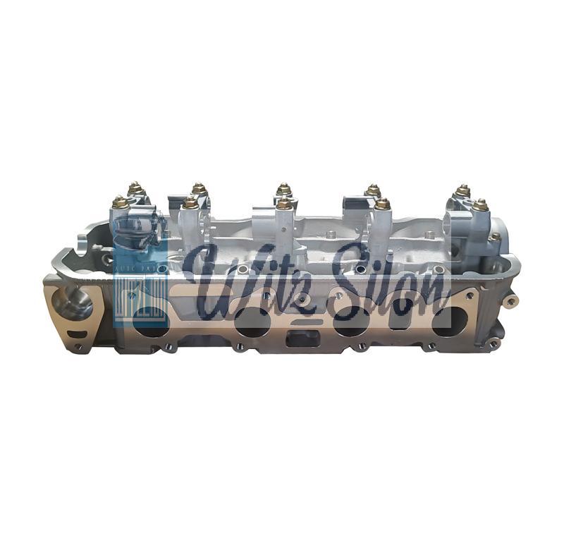 4ZD1 Cylinder Head 8971197611 8971197601 8941591920 AMC910510 for Isuzu 4ZD1