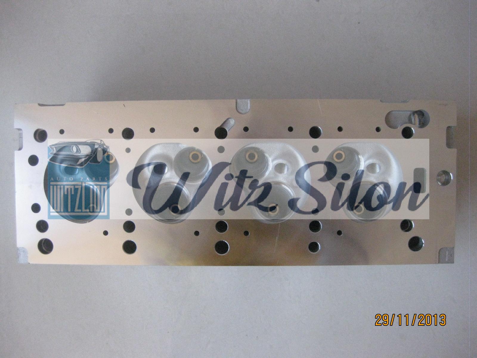 CYLINDER HEAD RENAULT K7J 7701468858 / 7701472681 /  1.4L CLIOⅡ