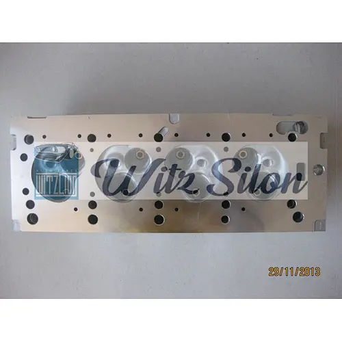 CYLINDER HEAD RENAULT K7J 7701468858 / 7701472681 /  1.4L CLIOⅡ