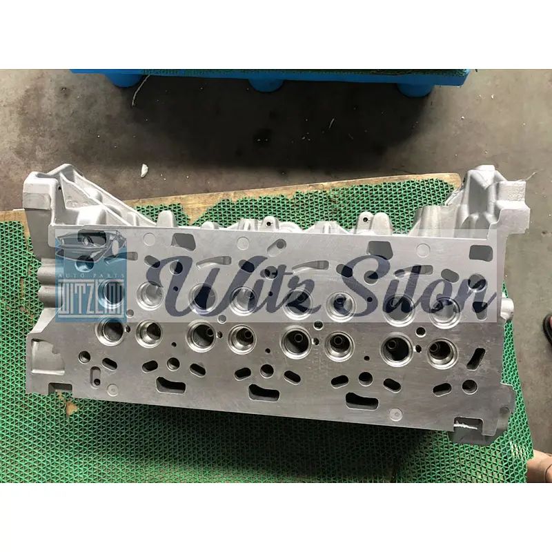 CYLINDER HEAD RENAULT M9R 1104100Q0H / 908525 2.0TDI QASHQAI / VIVARO / ESPACE 2005