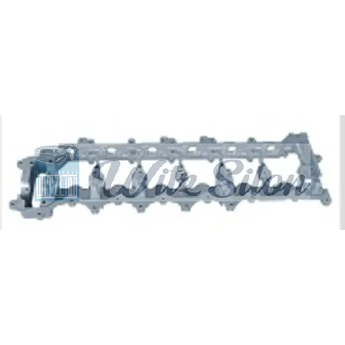CYLINDER HEAD CAMSHAFT COVER HINO J08C