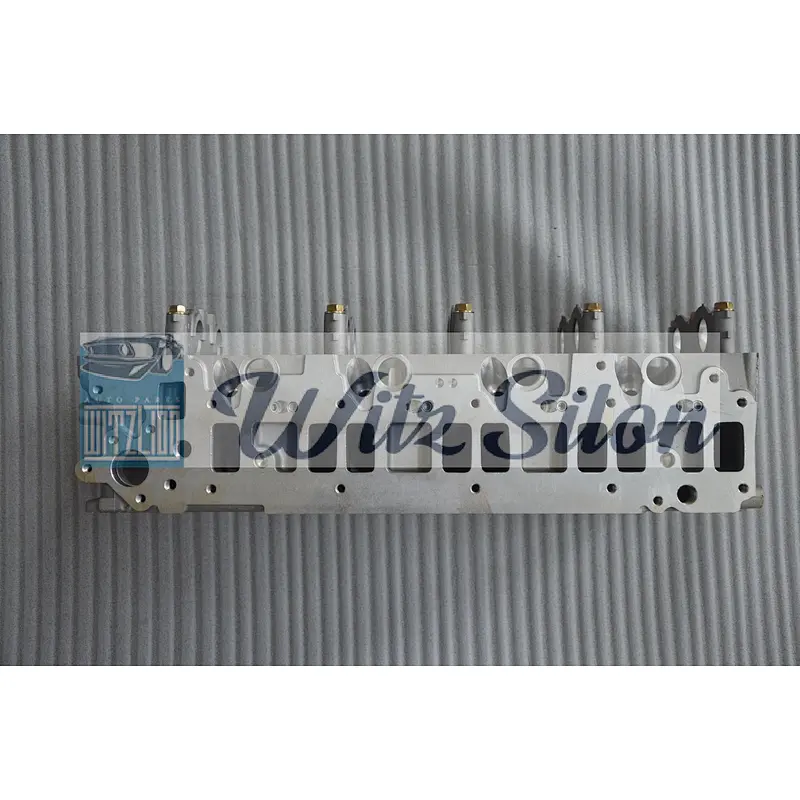 CYLINDER HEAD MITSUBISHI 4M42 ME204399 / 908517 3.0TDI Canter / Pajero 2000-