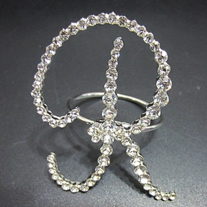 Hot selling rhinestone lettes design letter R monogram alphabet napkin ring
