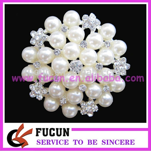 Custom made brooches rhinestone and pearl embellishments for wedding