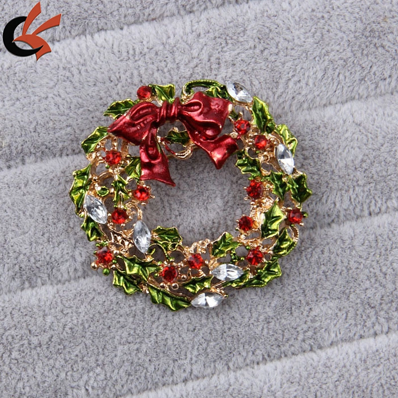 China Wholesale Christmas colorful wreath rhinestone brooch for Christmas decoration