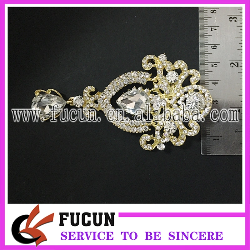 Fashion design best quality cheap crystal wedding brooch bulk rhinestone brooch
