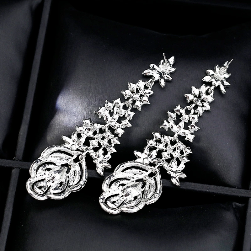 Stunning Gold Wedding crystal Rhinestone Earrings
