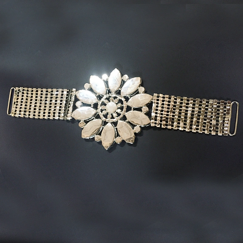 2018 Wholesale New Product Decorative Large Crystal Floral Sash Belt Glass Bikini Connector for Swimwear