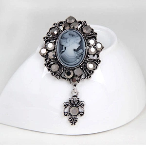 Hot sale bulk women costume antique engrave image brooches