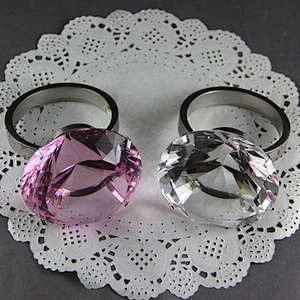 Fancy favor crystal glass diamond napkin rings for hotel folding napkins decors