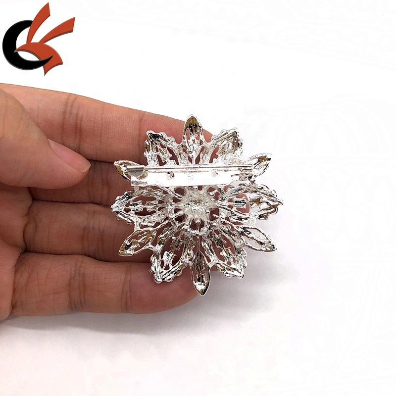 New Silver clear crystal rhinestone flower brooches