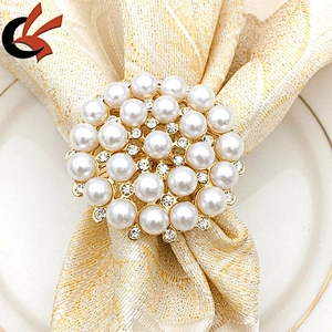 Metal Gold Plated Bling Pearl Napkin Ring for Table Decoration