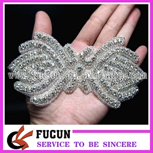China manufacturer rhinestone pearl appliques beads accessories