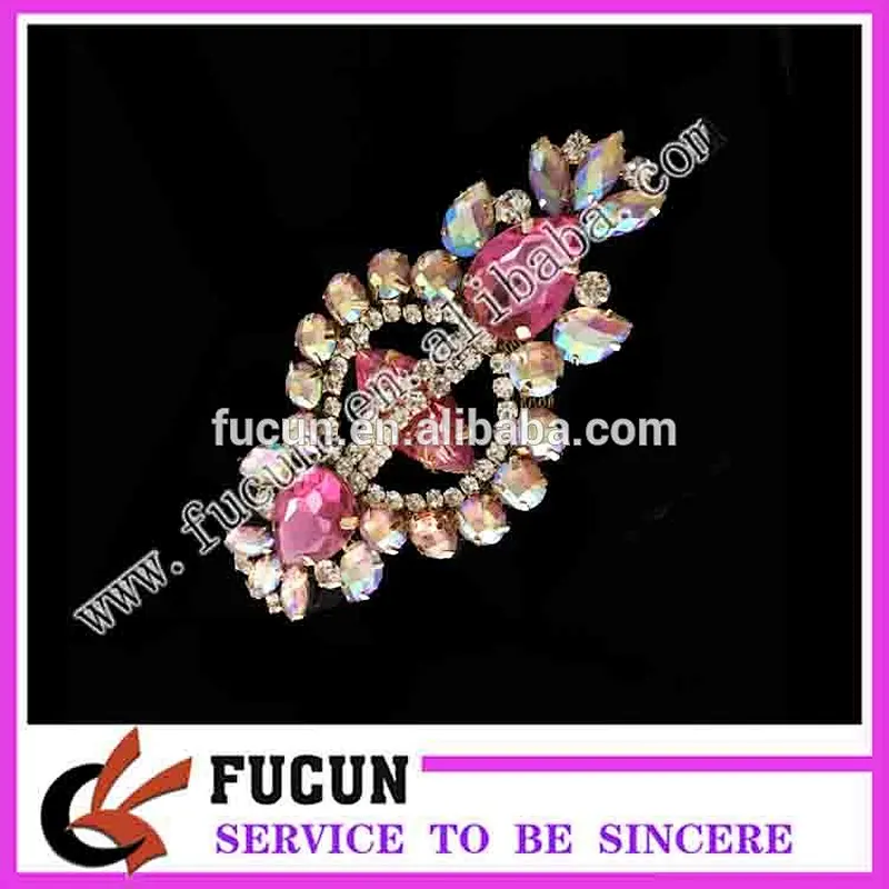 wholesale fashion Delicate acrylic crystal diamond cheap brooches in bulk for bridal