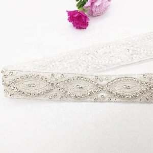 New arrivals fashion vintage crystal bridal lace wedding dress rhinestone applique sash