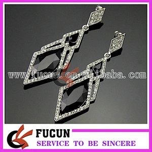 latest fashion design zinc making rhinestone earrings jewelry China wholesale