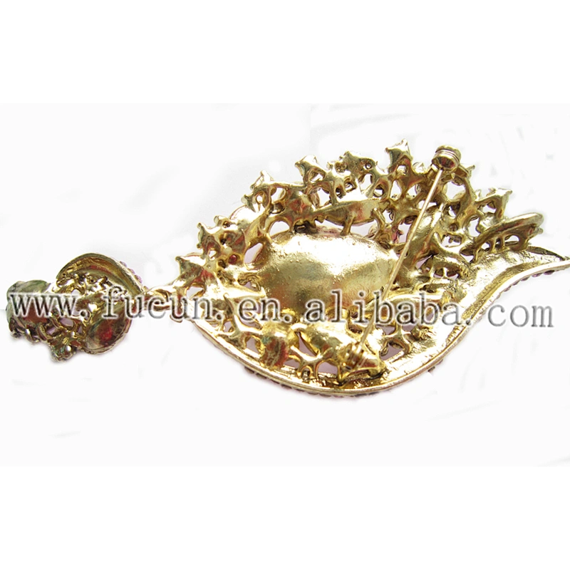 Latest design wholesale fancy pink large jewel brooch pin for dress decoration