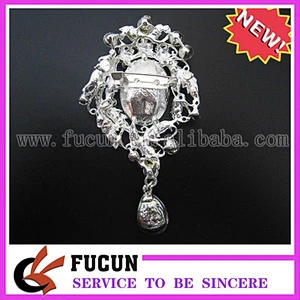 Wholesale Wedding Elegant Crystal Rhinestone Diamante Dangling Brooch
