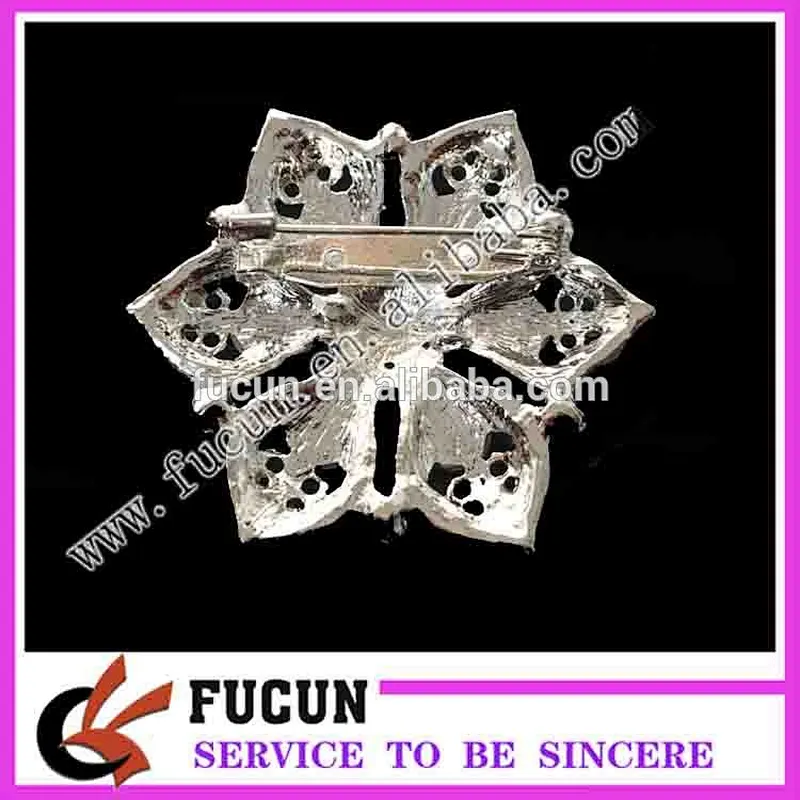 China Supplier Wholesale for Decoration rhinestone brooch