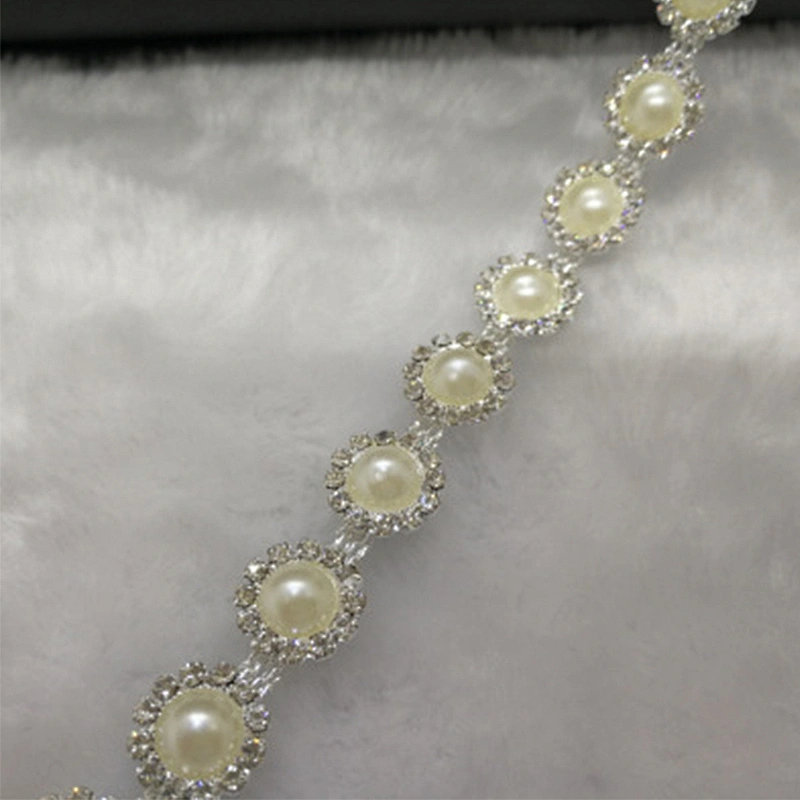 fashion new style wholesale pearl crystal rolling trimming chain for wedding dress decoration