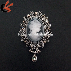 Lady Cameo Brooch, black Cameo Pin, Vintage Cameo Jewelry