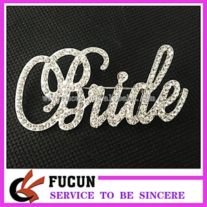Customized Beautiful Crystal Bride Brooch Words Pins Decorative Brooch For Wedding Accessories