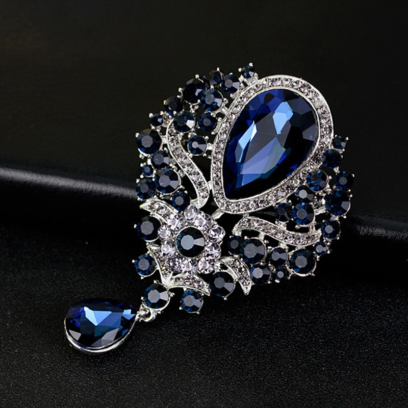 2018 New Style Gold Vintage Large Crystal Decorative Safety Brooch Pin