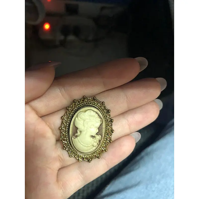 Fashion Jewelry style Antique Gold Silver Plating Vintage cameo brooch