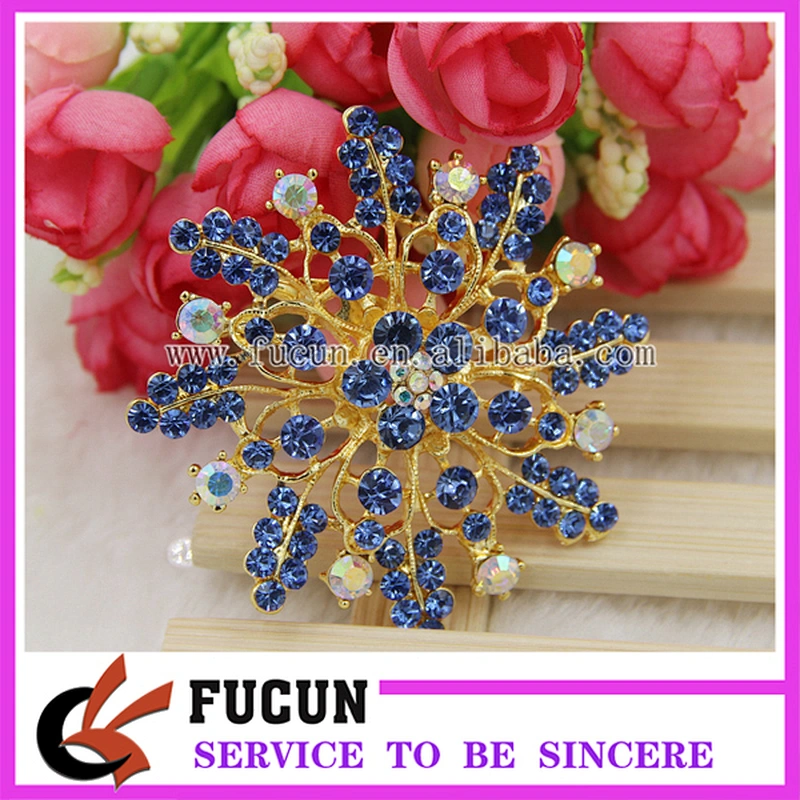 factory bulk flower crystal wedding jewelry gold plated rhinestone brooches for women decoration