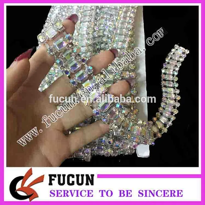 2019 Metal alloyed material new design rhinestone trimming for dress wholesale