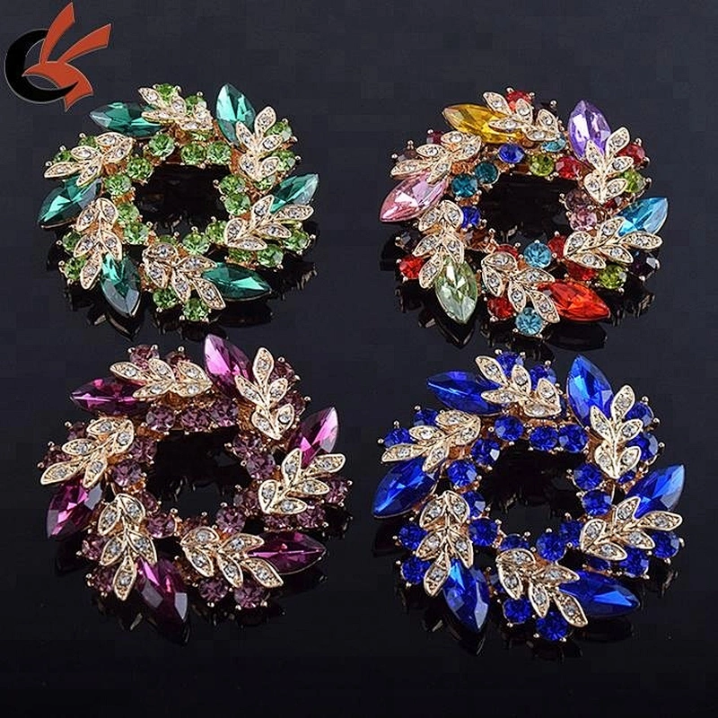 new arrival flower acrylic rhinestone brooch for wedding invitation card