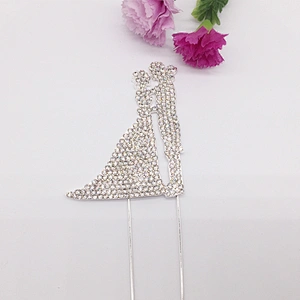 2018 New Cake Accessory Bride and Groom Wedding Metal Rhinestone Cake Topper