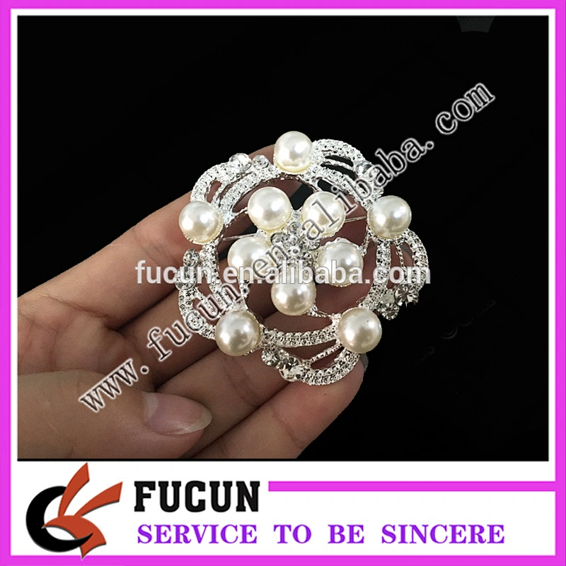 Hot sale fashion jewelry crystal brooch for clothes women wholesale