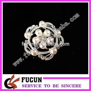 Hot sale fashion jewelry crystal brooch for clothes women wholesale
