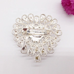 2019 latest fashion lace design brooch electroplating craft women accessory fabric brooches