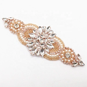 Custom design rhinestone hot fix rhinestone applique patch motif for wedding decors