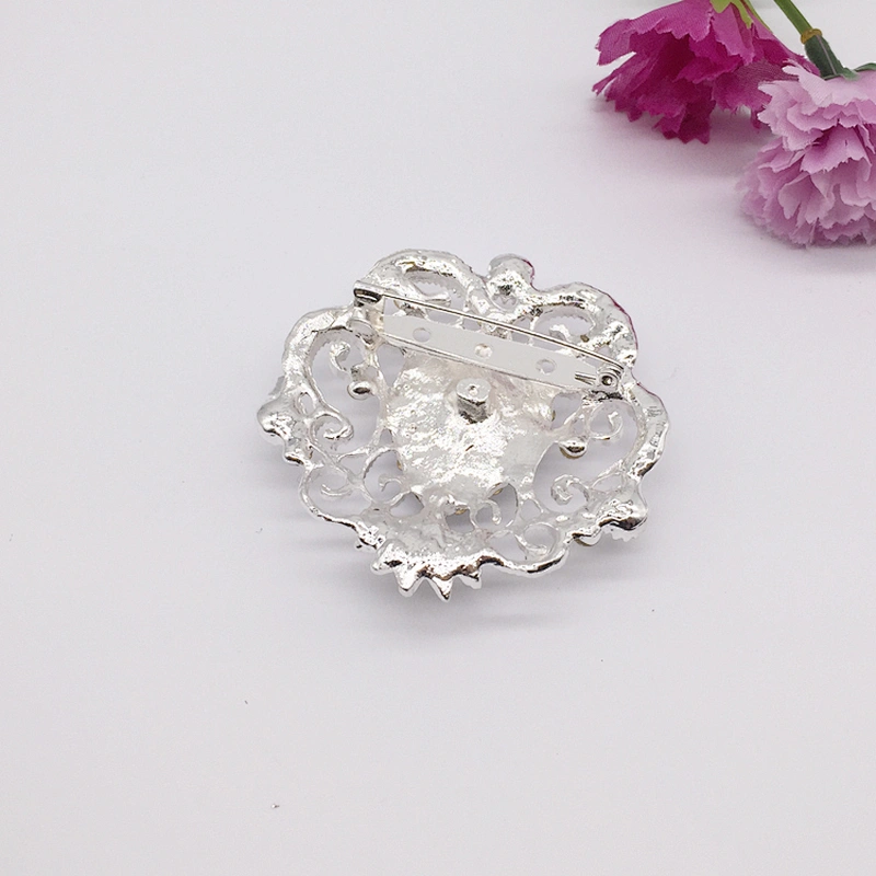 China supplier wholesale wedding invitation brooch pins for bridal decoration