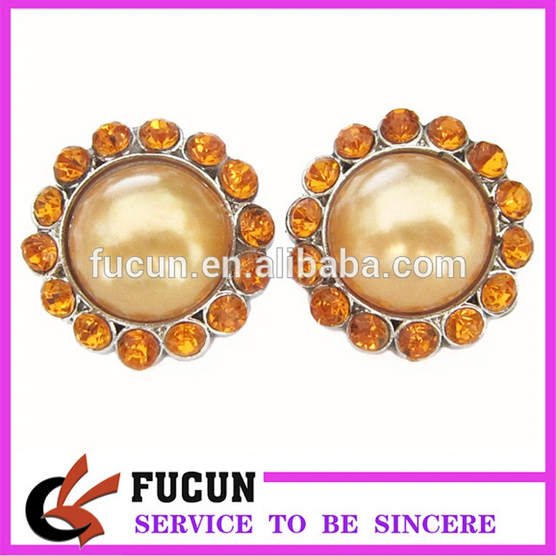 fashion colours pearl and rhinestone small brooch