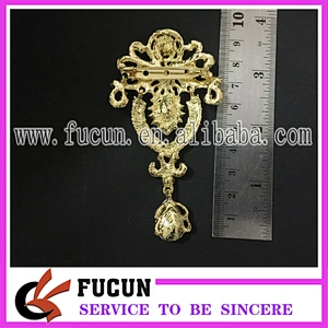Fashion design best quality cheap crystal wedding brooch bulk rhinestone brooch