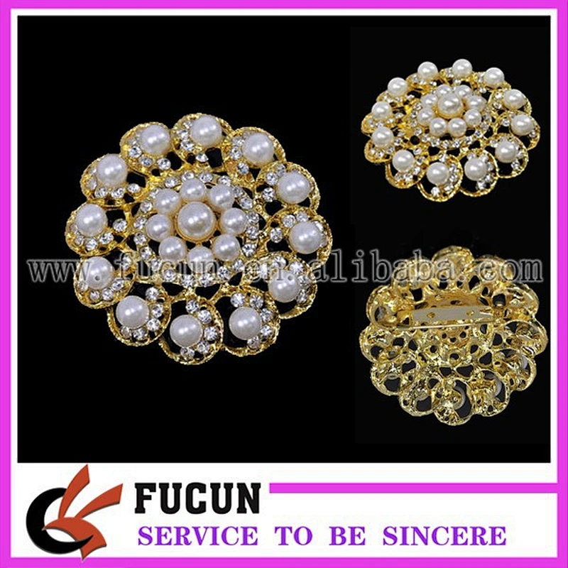 bulk pearl rhinestone flower brooch for wedding decoration