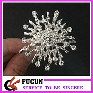 Wholesale Cheap Personality Irregular Design Bridal Crystal Napkin Ring for Wedding Table Decor