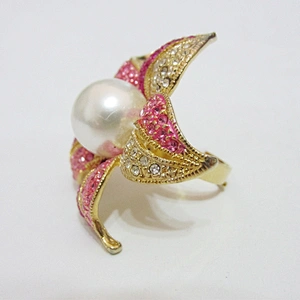 Gold Flower Design Pearl Beads Rhinestone Napkin Ring