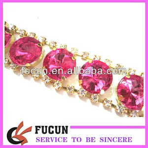 Colorful acrylic chain trimming