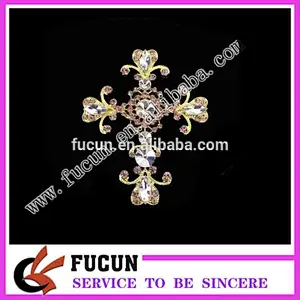 costume jewelry fashion crystal brooches for baptism in bulk