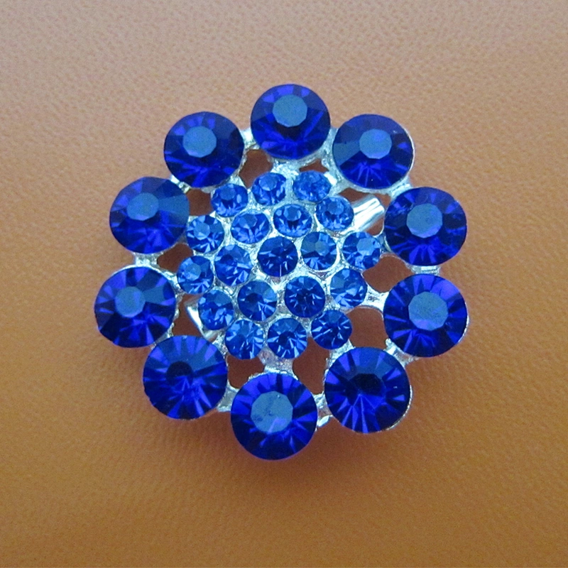 China factory bulk cheap vintage design antique brooches for sale