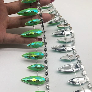 Top sale customized design wholesale diamante trimming color resin stone trimming for wedding dress